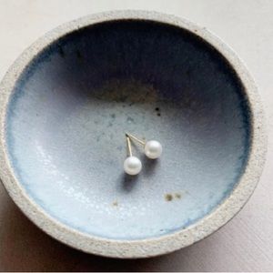 Sterling Silver Pearl Stud Earings